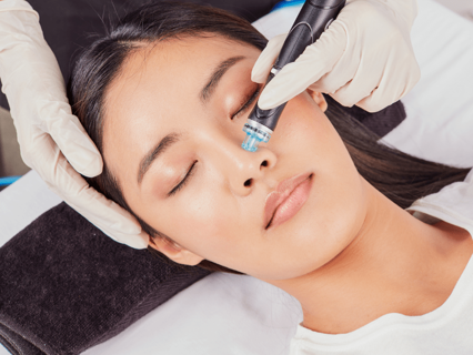 Treat Yourself Without Overspending: Hydrafacial in Dubai.
