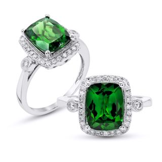 Embrace Exquisite Beauty with the Natural Emerald Wedding Ring: A Symbol of Eternal Love and Harmony