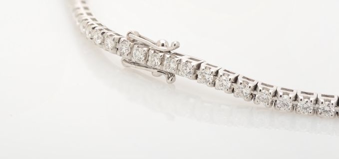 The Evolution of the Tennis Bracelet: From Classic Diamond Jewelry to Timeless Fashion Statement