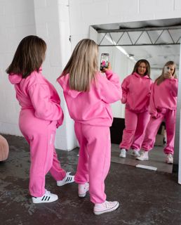 Pink Tracksuit Paradise: Find Your Perfect Match