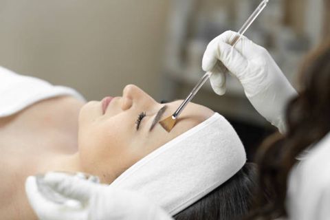 Rejuvenate Your Skin: Expert Skin Cleaning at the Clinic in Riyadh