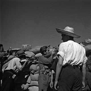 View KINDLE PDF EBOOK EPUB Gerda Taro: With Robert Capa as Photojournalist in the Spanish Civil War