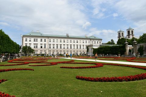 Discover the World's Most Enchanting Gardens