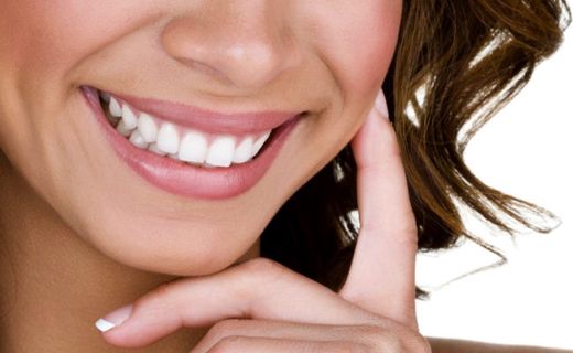 Professional Teeth Whitening for a Bright Smile