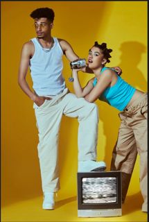 Comeback of 90s Fashion: Why the 90s Are Inspiring