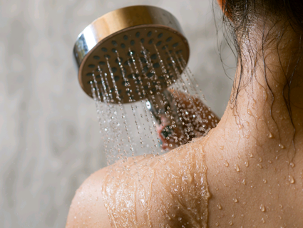 7 Reasons Why You Should Bathe With Cold Water