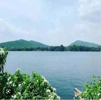 Lake Bosomtwe in Ghana