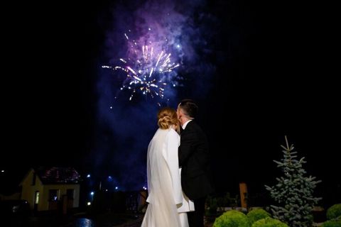 How to Plan a Wedding Fireworks Display?