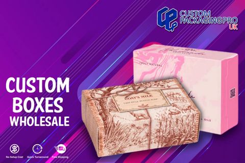 Glamour and Beauty Essentials with Custom Boxes Wholesale