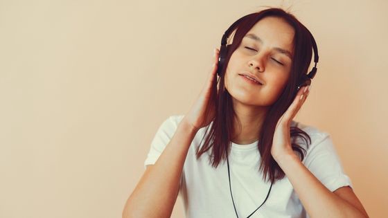 Types and Benefits of Listening to Music While Studying
