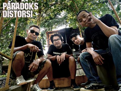 PARADOKS DISTORSI BAND GRUNGE SERANG BANTEN