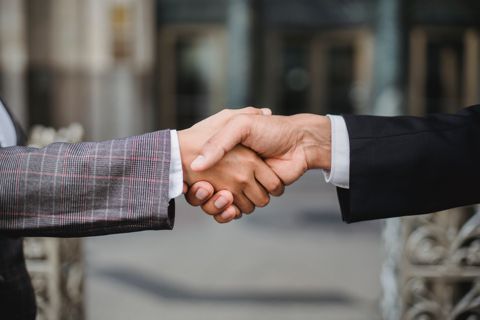 10 Considerations Before Entering a Business Partnership