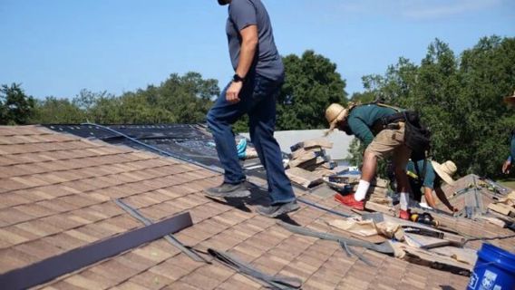 Navigating the Roofing Industry: Insights from the Directory