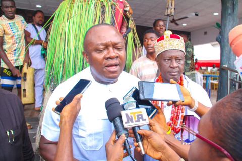 VALENTINE OZIGBO CELEBRATES NEW YAM FESTIVAL WITH NDI ORAUKWU