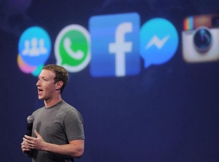Facebook founder, zukerberg loses, $6billion as WhatsApp, Instagram experienced technical issues