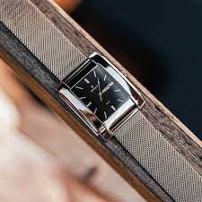 Digital Horizons: Embracing Smart Functionality in Rectangular Men's Watches