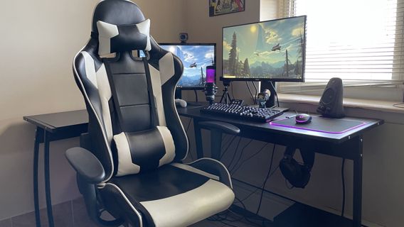 Examining 499 Gaming-chair 3D Models to Understand the Evolution of Gaming Chairs