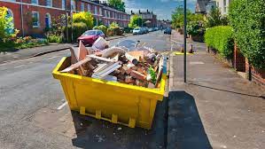 Optimize Waste Removal with Ekp11: Skip Hire Expertise